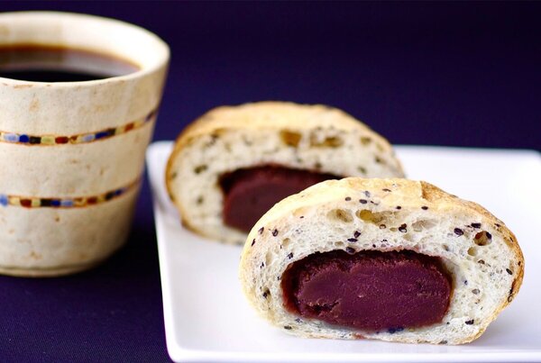 フランスごまあんぱん.jpg